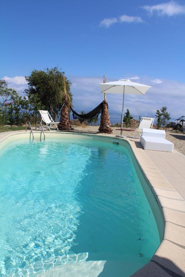 Villa Clicla - Pool, Sea,Hommock Swing And Laziness Imperia Luaran gambar