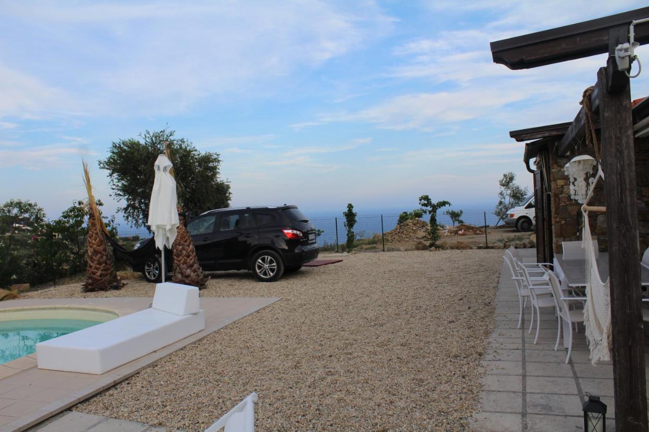Villa Clicla - Pool, Sea,Hommock Swing And Laziness Imperia Luaran gambar