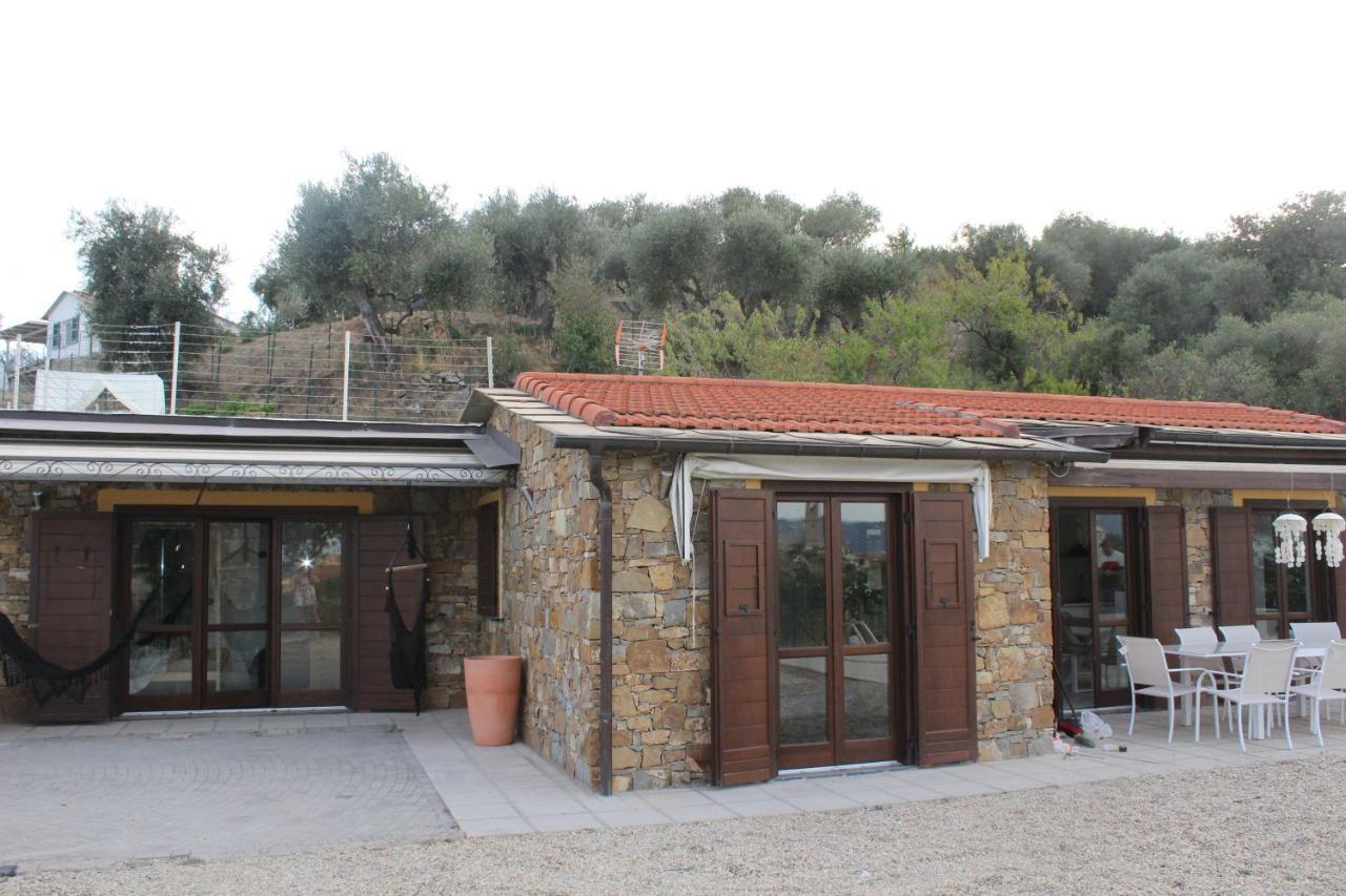 Villa Clicla - Pool, Sea,Hommock Swing And Laziness Imperia Luaran gambar