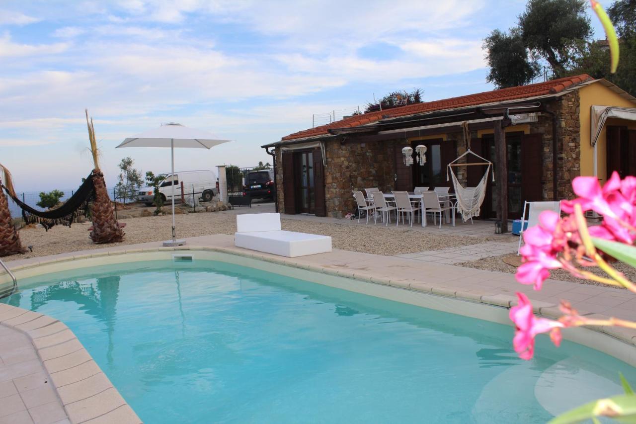 Villa Clicla - Pool, Sea,Hommock Swing And Laziness Imperia Luaran gambar