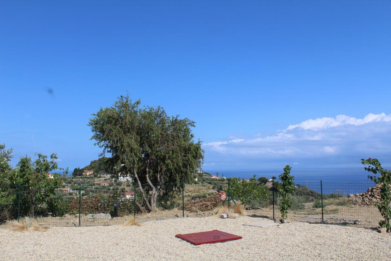 Villa Clicla - Pool, Sea,Hommock Swing And Laziness Imperia Luaran gambar